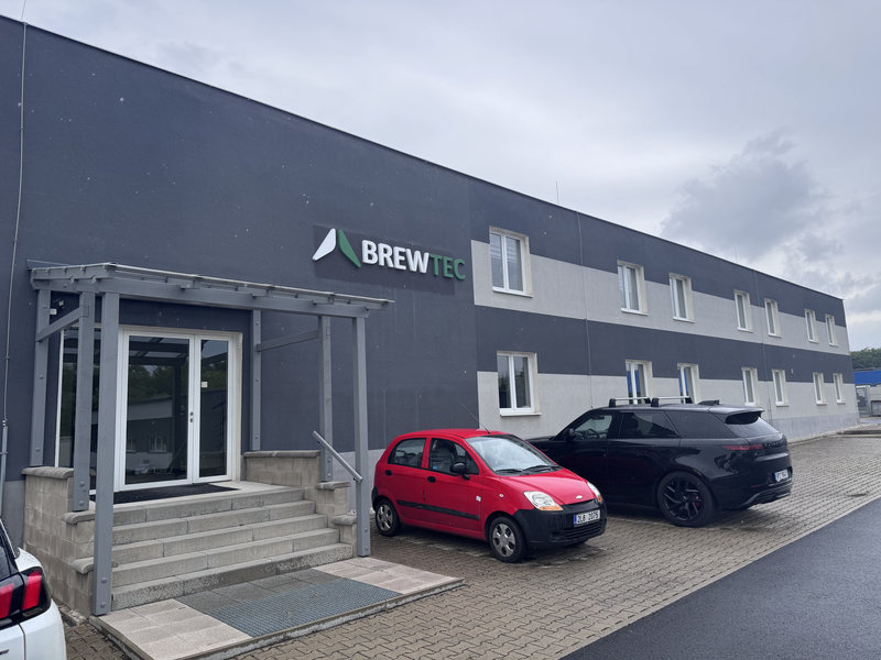 Výrobní hala, zázemí Brewtec Košťany