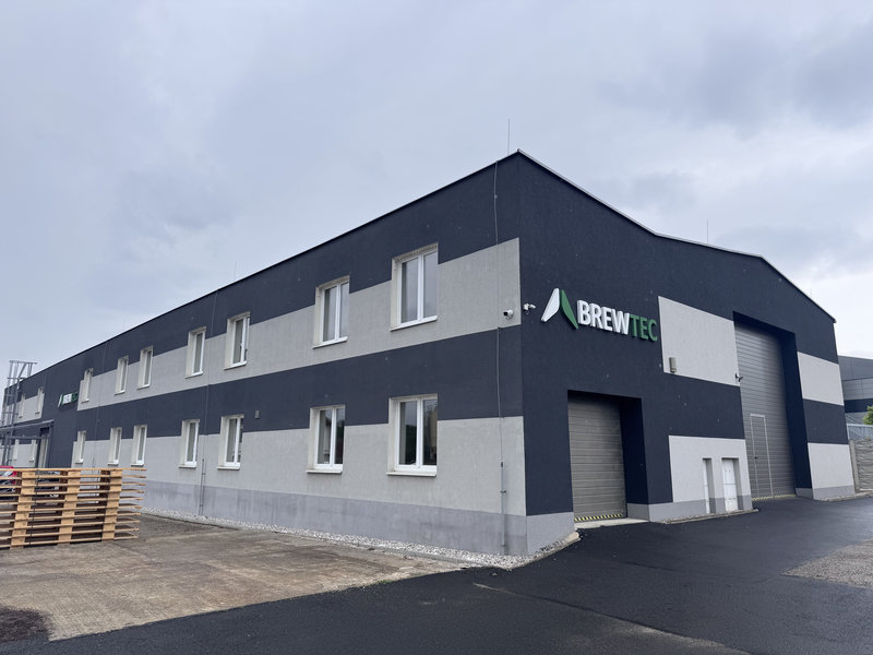 Výrobní hala, zázemí Brewtec Košťany